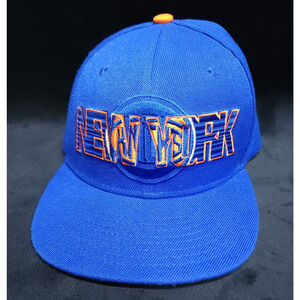Royal New York Knicks Islanders Lifestyle Boys Youth 8-20 Snapback Hat